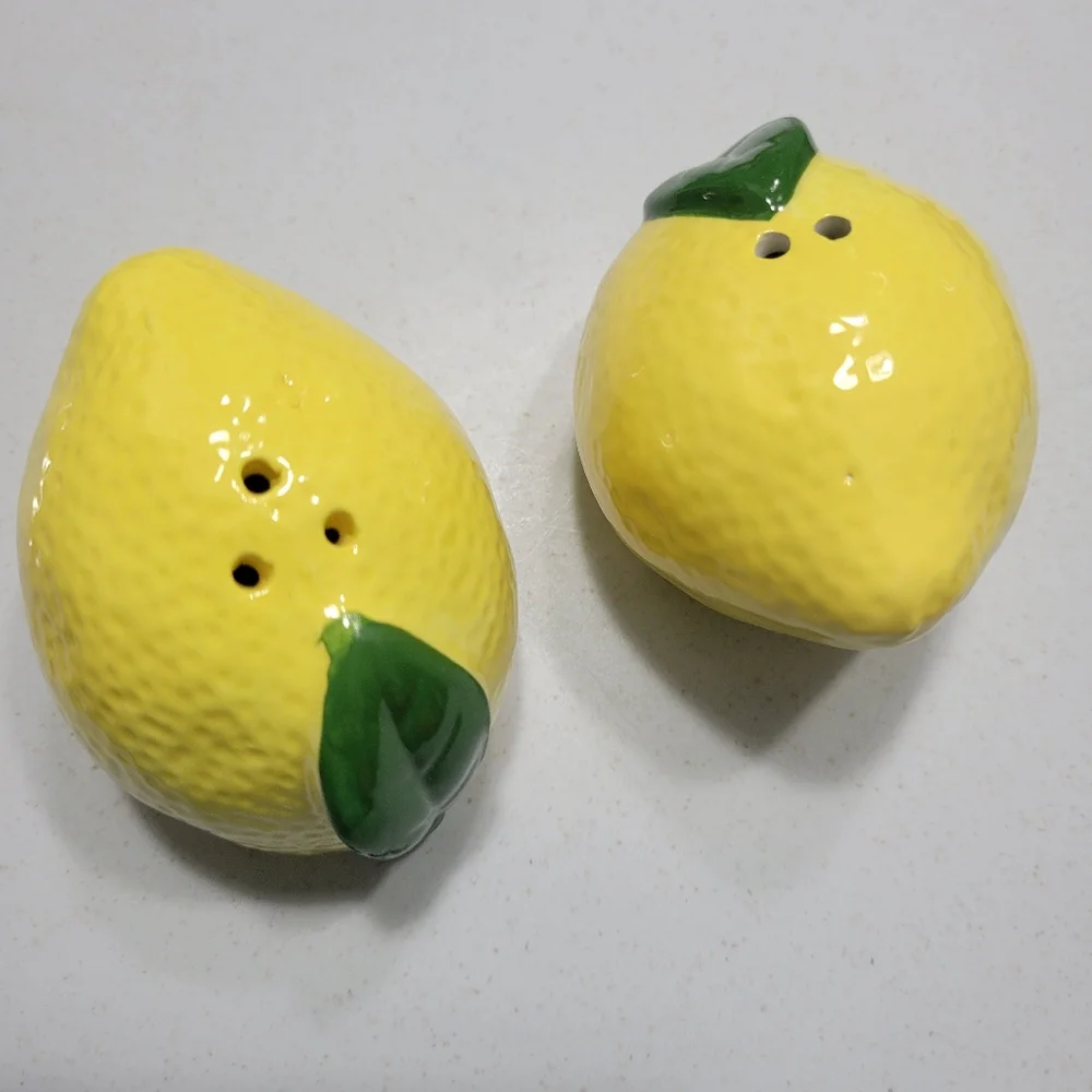 Lemon Salt and Pepper Shakers Ceramic Set NEW